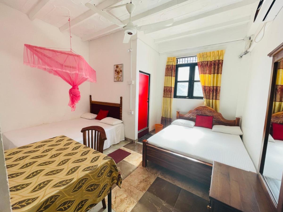 Dambulla Tourist Resort Exterior photo