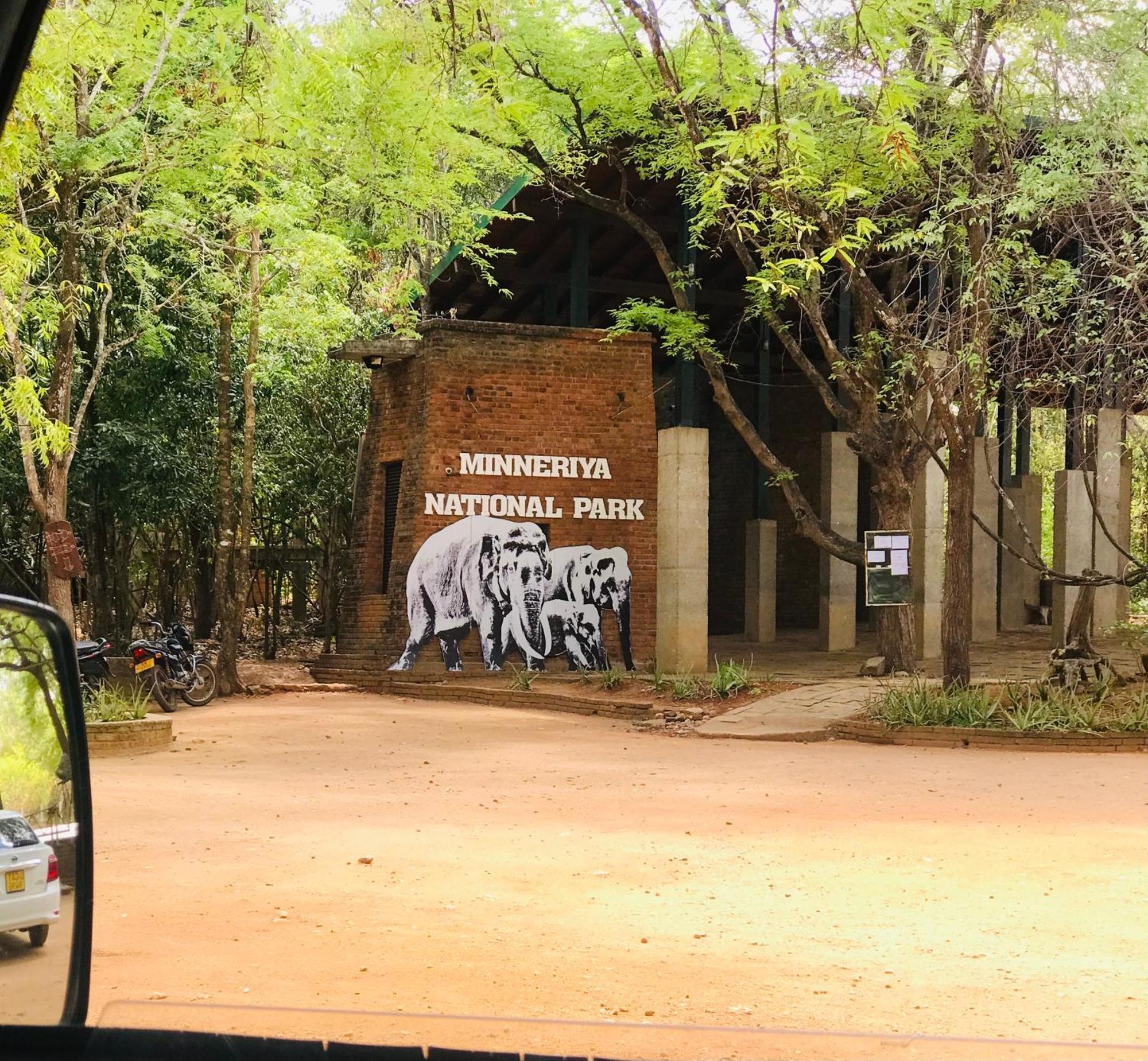 Dambulla Tourist Resort Exterior photo