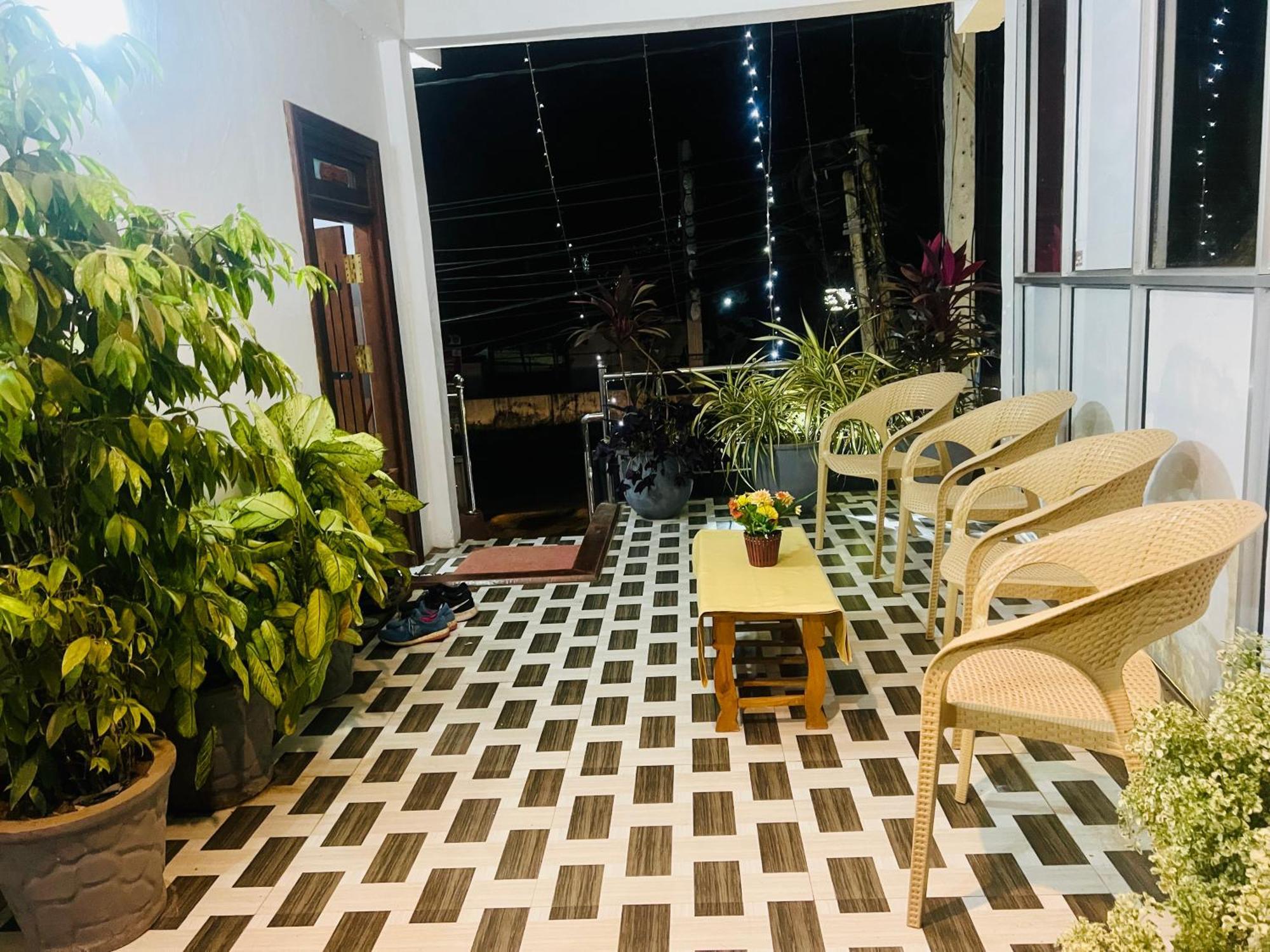 Dambulla Tourist Resort Exterior photo
